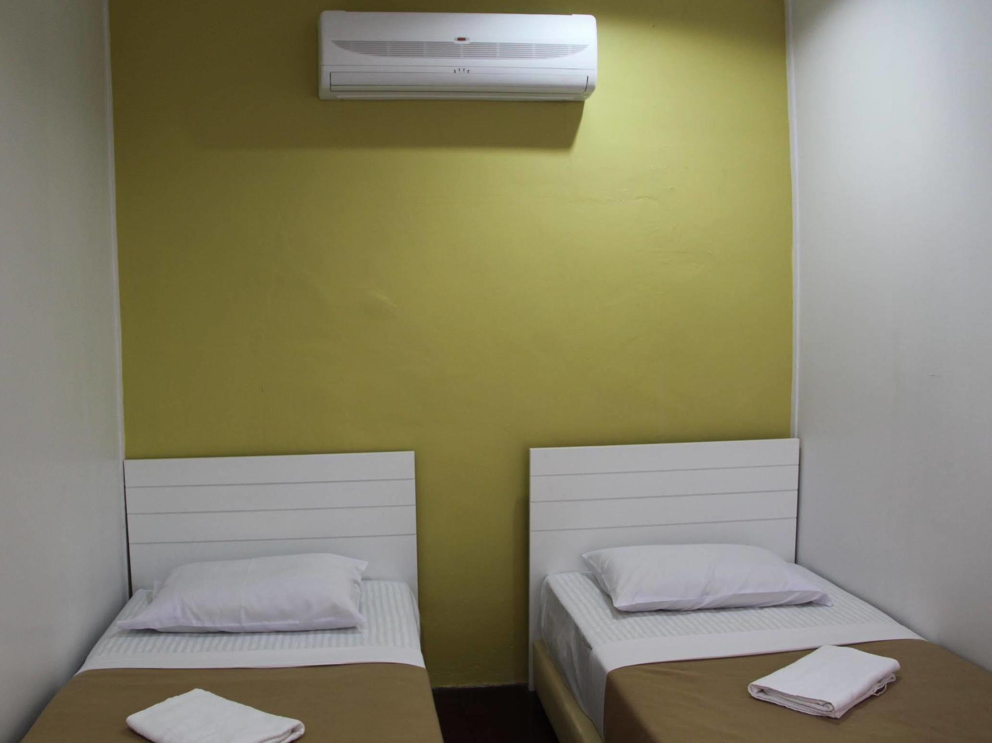Voyage Cottage Lodge Melaka Zewnętrze zdjęcie
