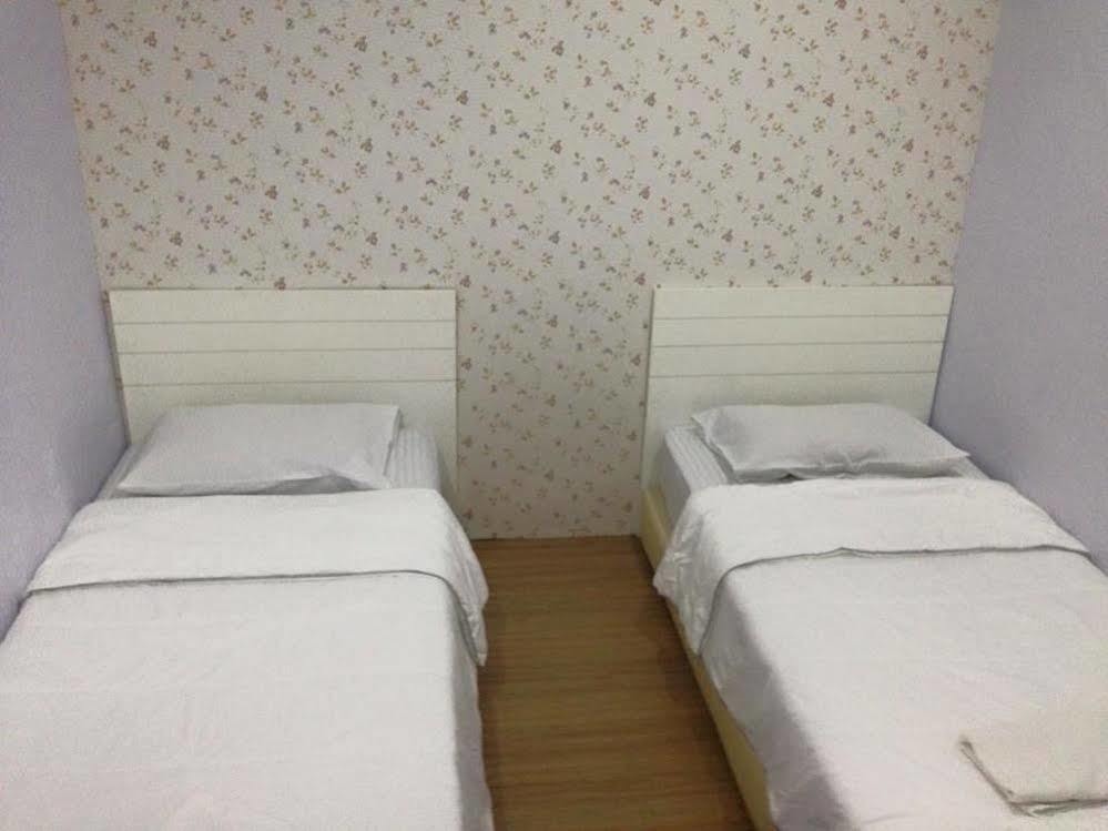 Voyage Cottage Lodge Melaka Zewnętrze zdjęcie
