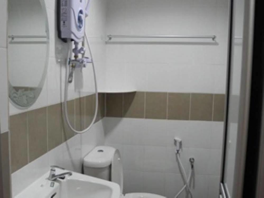Voyage Cottage Lodge Melaka Zewnętrze zdjęcie