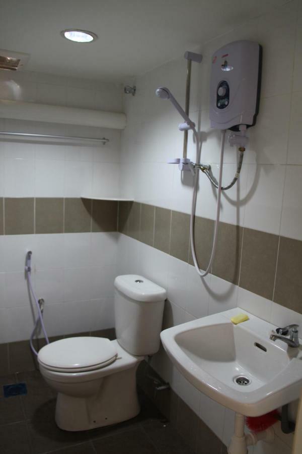 Voyage Cottage Lodge Melaka Zewnętrze zdjęcie